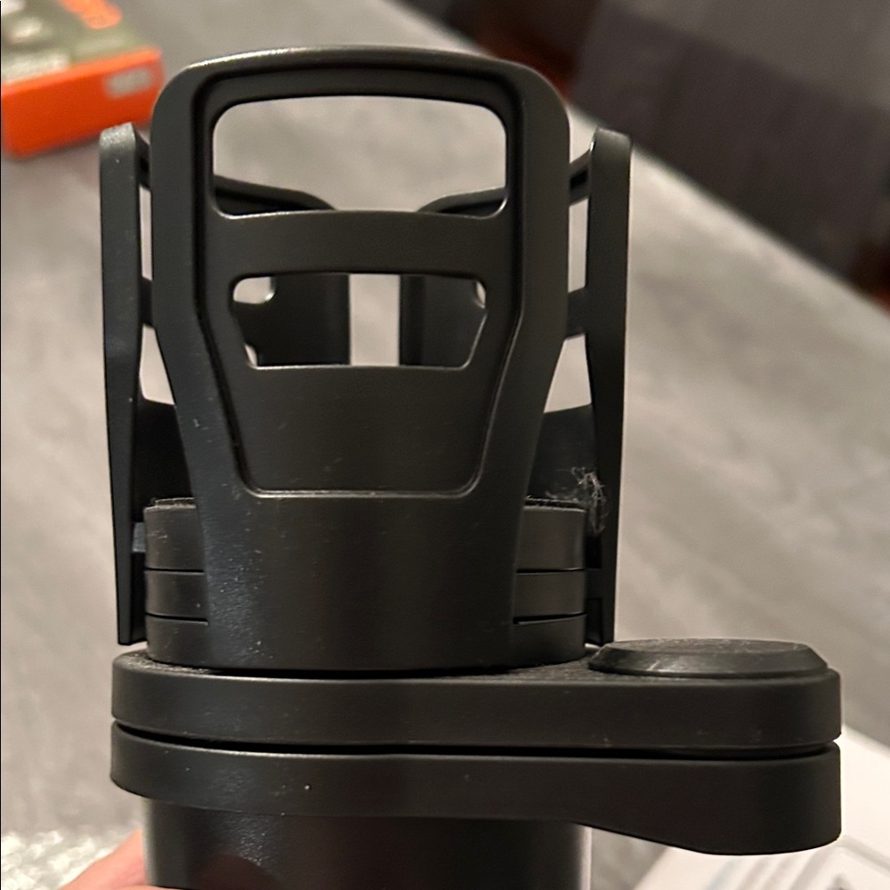 Garage21 Black Adjustable Car Cup and Bowl Holder - Picture 2 of 3